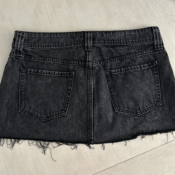 NWT Gap denim skirt. - Picture 2 of 4